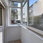 Old Cozy Apartment *